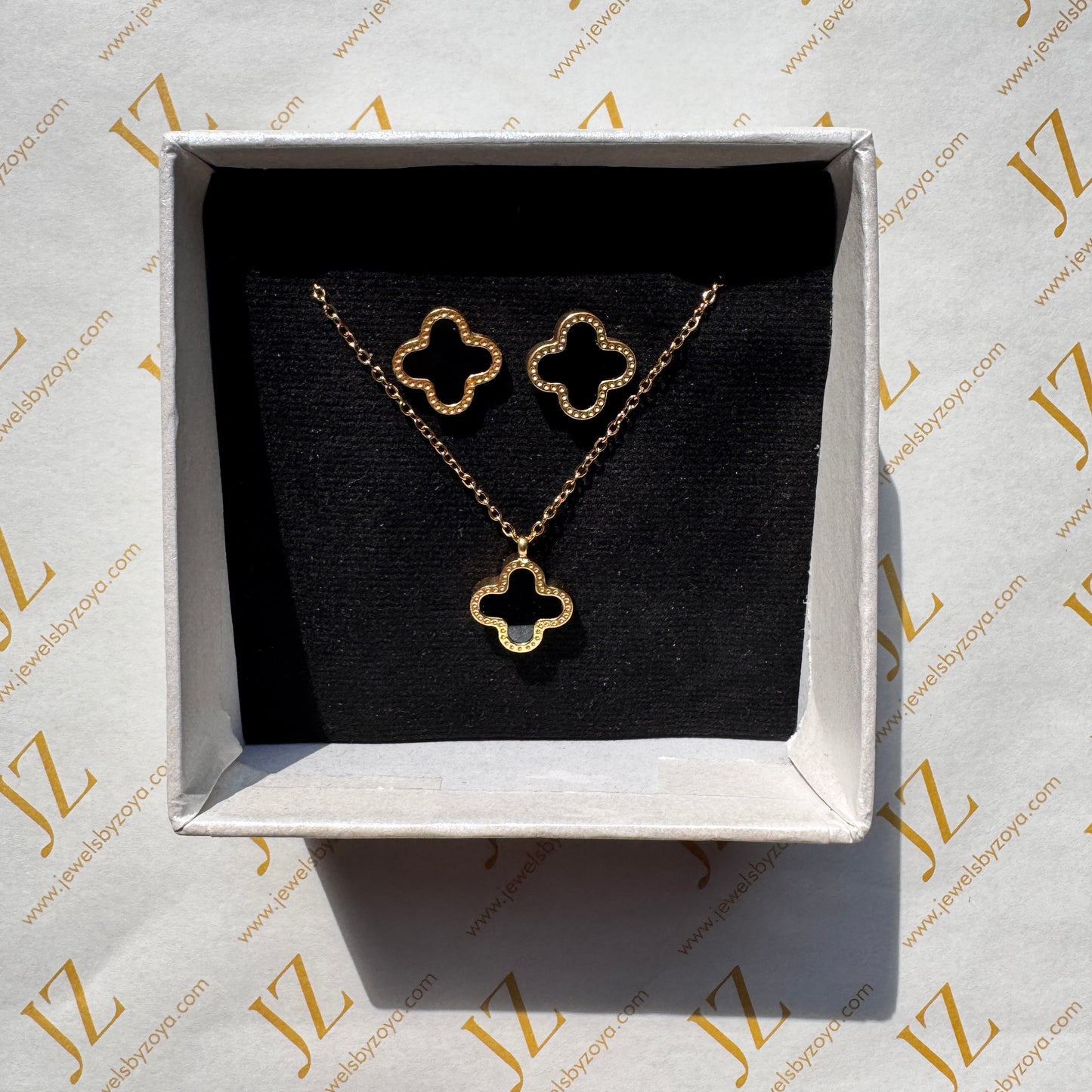Black Clover Studs Set