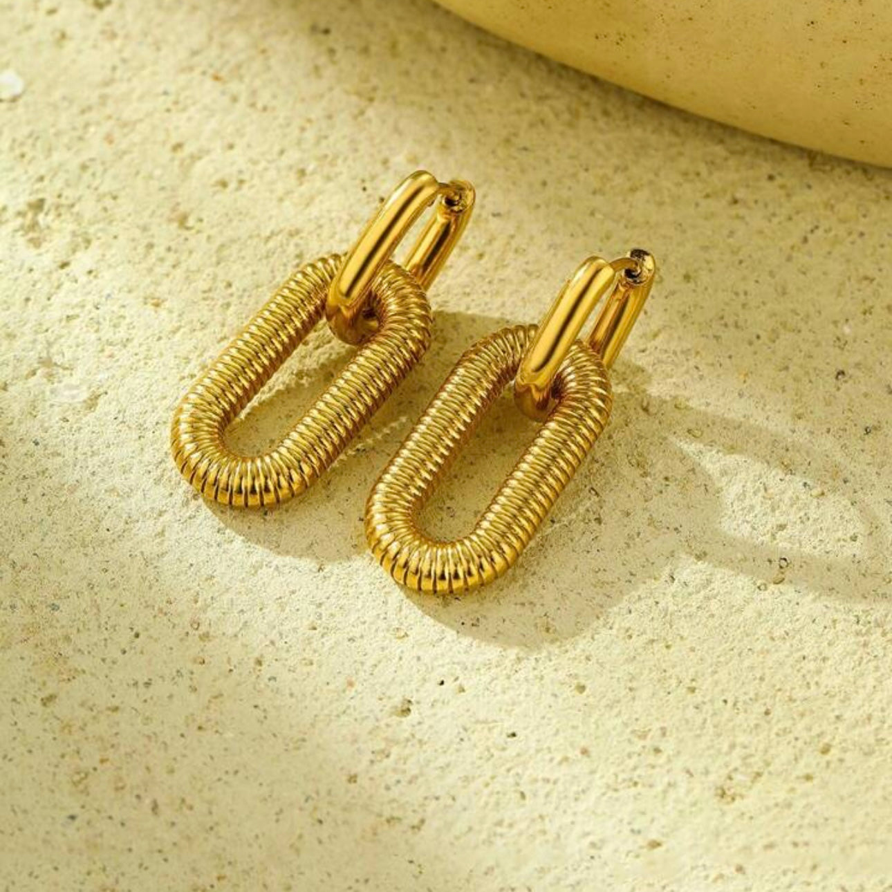 Twine Gold Hoop Earring