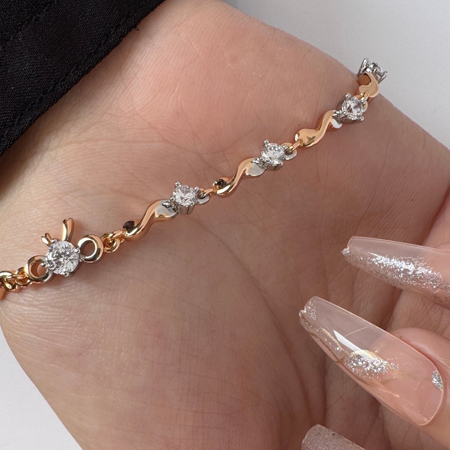 Luxurious Rose Gold 18K Bracelet