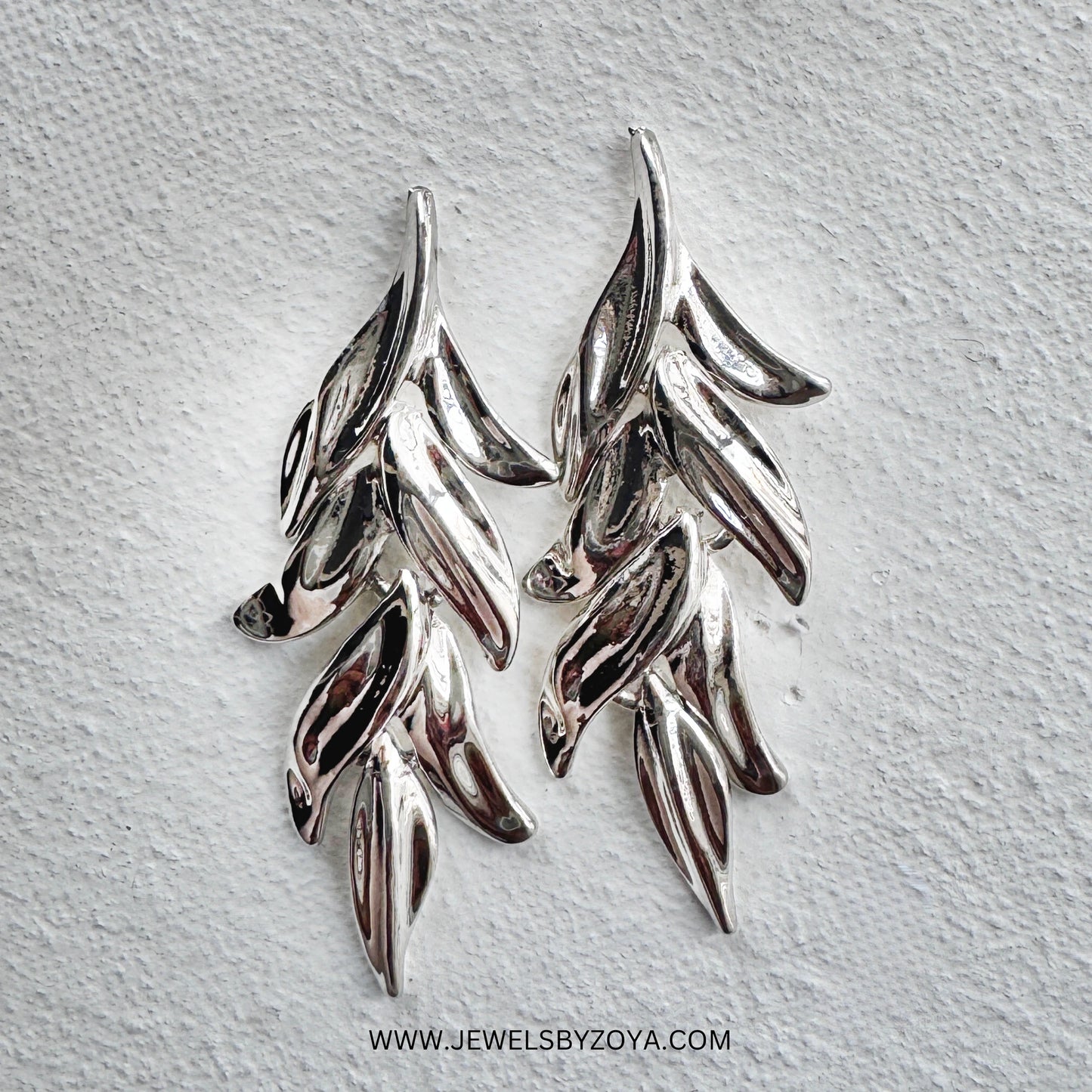 CLAIRE Gold Leaves Earrings