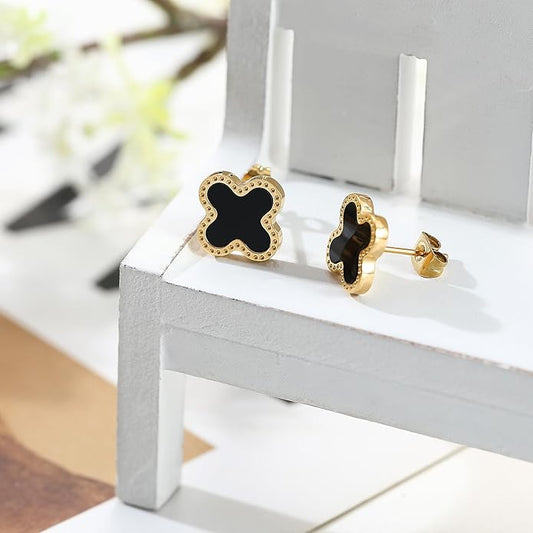 Black Clover Studs Set