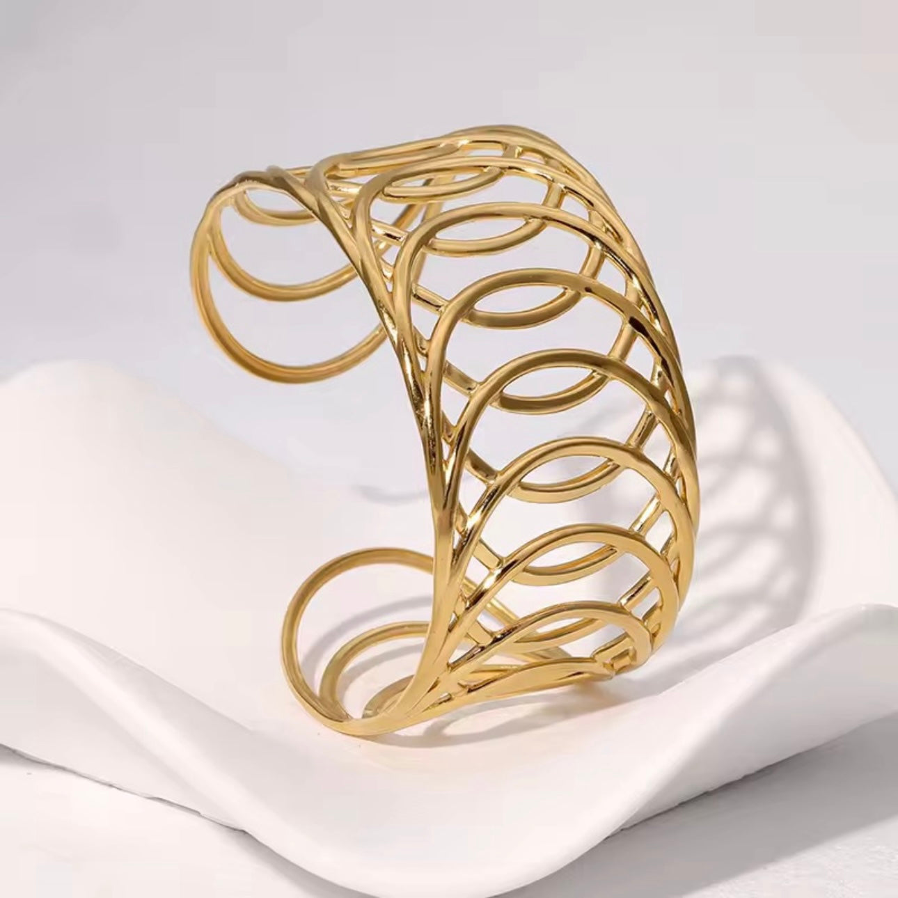 Vintage Grid Gold Cuff