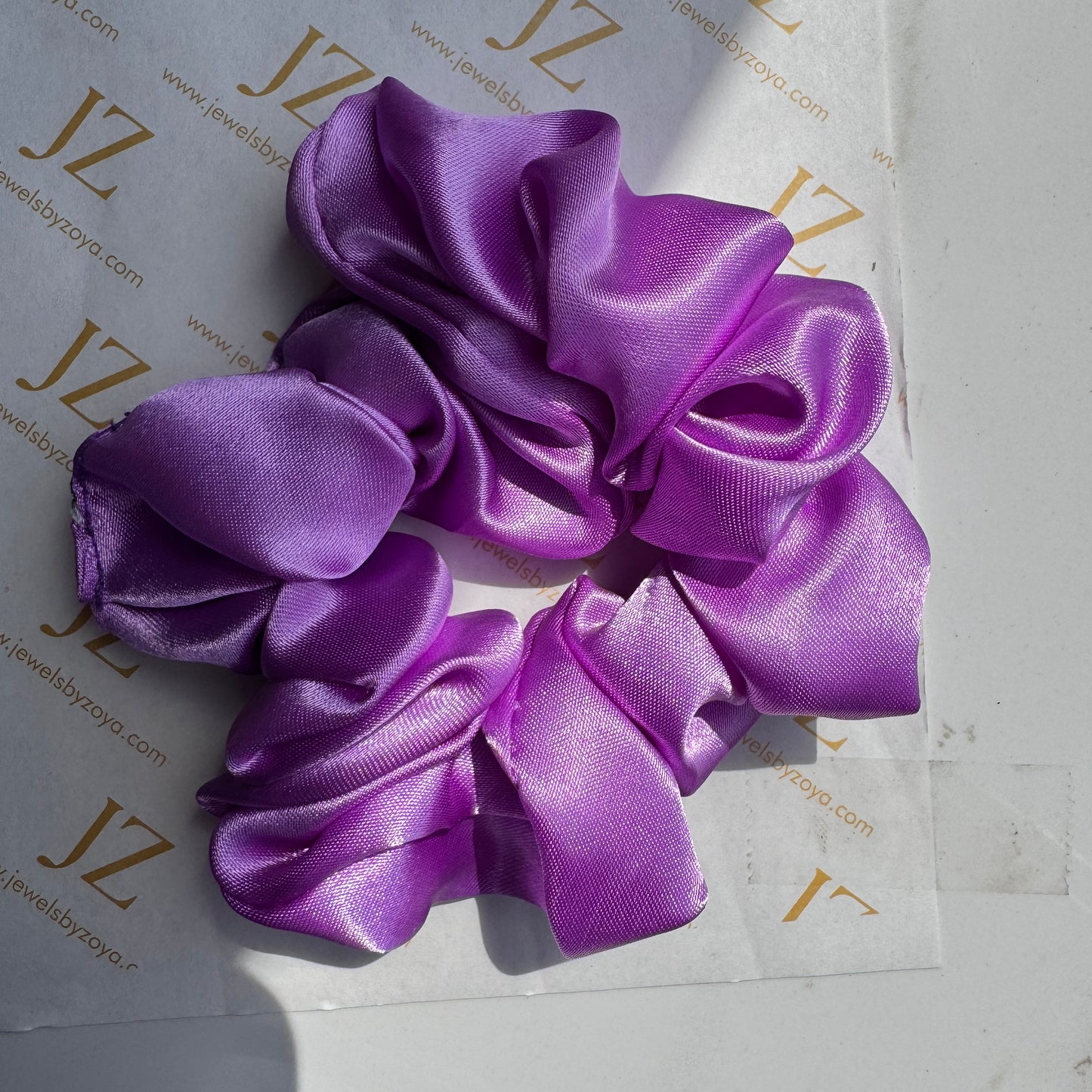 1 Pc Silk Scrunchie