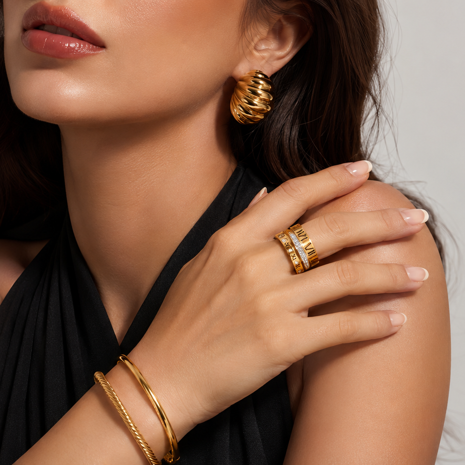 Luxe Roman Crystal Gold Ring