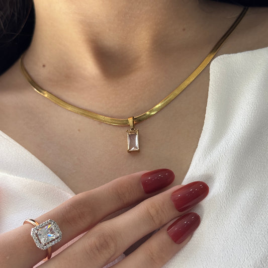 Snake Chain Necklace With Pendant