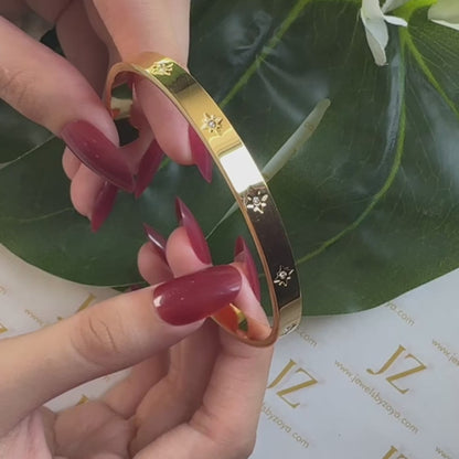 Star Gold Cuff Bangle